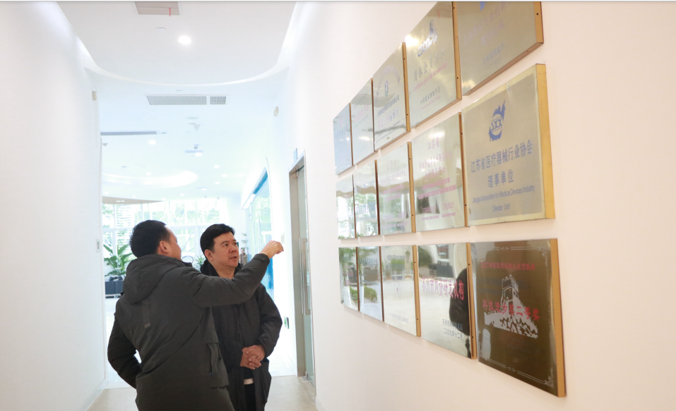 J9国际站 J9生物喜迎泰国政府制药组织高级专家，携手开启合作新篇章